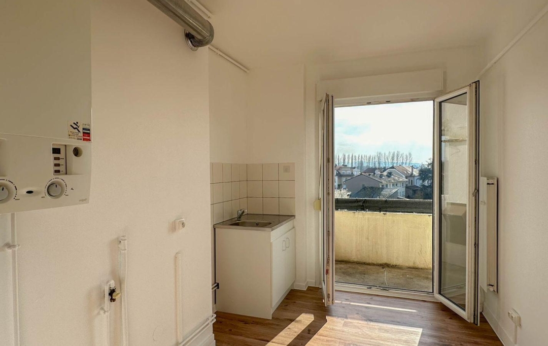 Annonces METZ : Appartement | LONGEVILLE-LES-METZ (57050) | 61 m2 | 132 500 € 